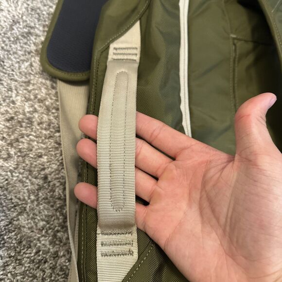 Patagonia Headway MLC 45L Olive Green Backpack Messenger Shoulder Bag Gently Use - Picture 11 of 11